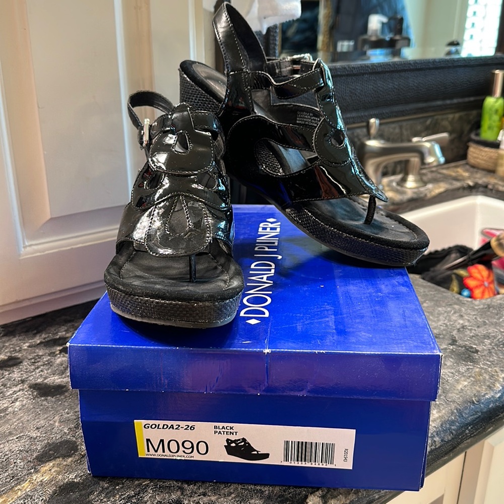 Wedge sandal